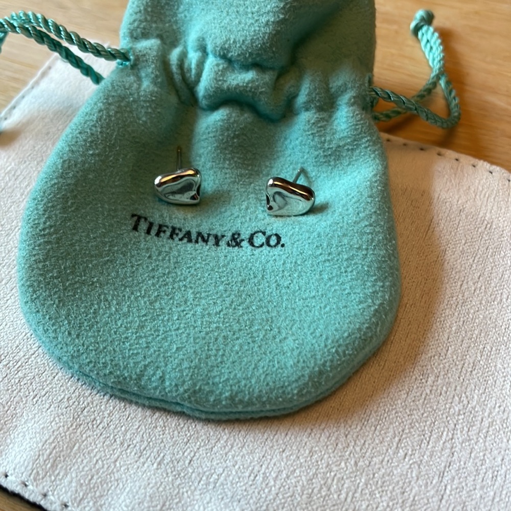 Tiffany’s Elsa Peretti Silver Full Heart Earrings - no backs